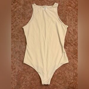 SKIMS Sand Sleeveless fits everyone high neck bodysuit small NWT